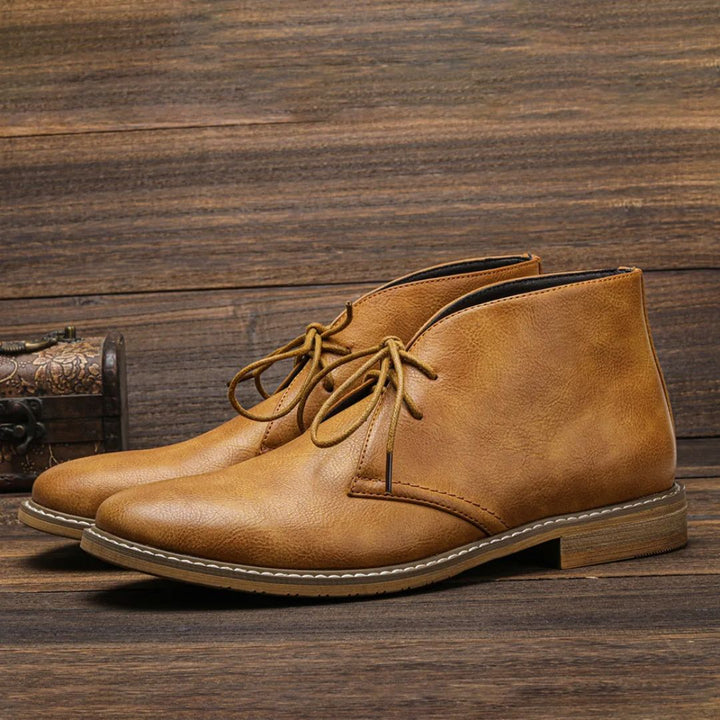 Olsen & Olsen™ Herold | Leather Chukka Leather Boots